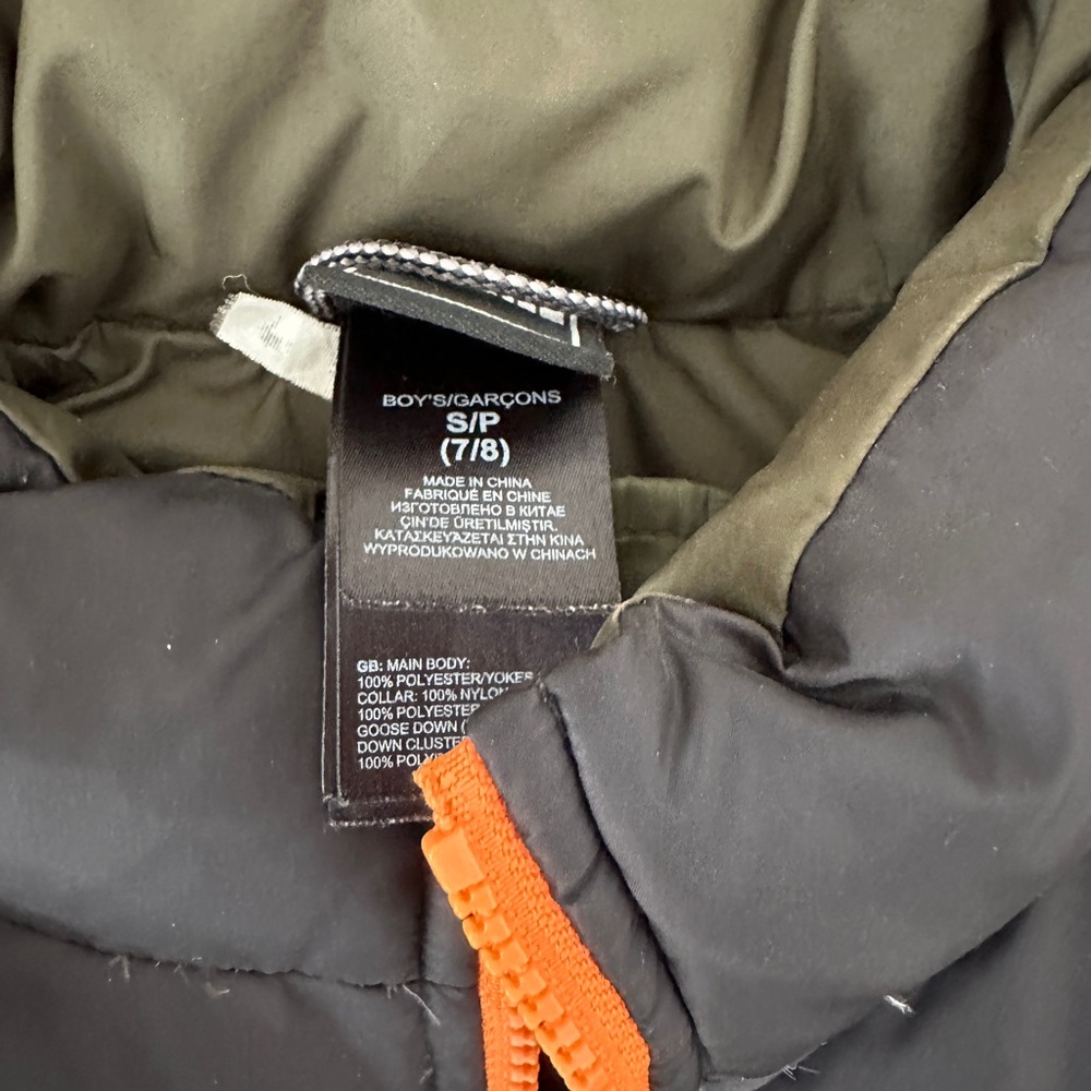 The North Face Kids Olive and Black Puffer Jacket - Picture 5 of 5